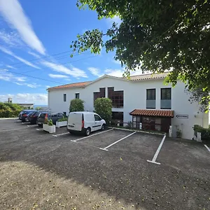 Pensión Residencial Prisma, Água de Pena
